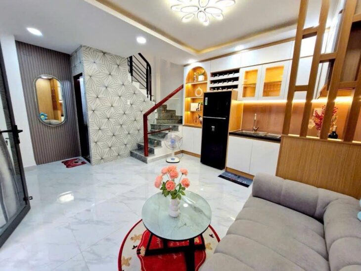 Bán nhà Phú Nhuận _ Thích Quảng Đức – 25m2 – 5 tầng – nhỉnh 5 tỷ