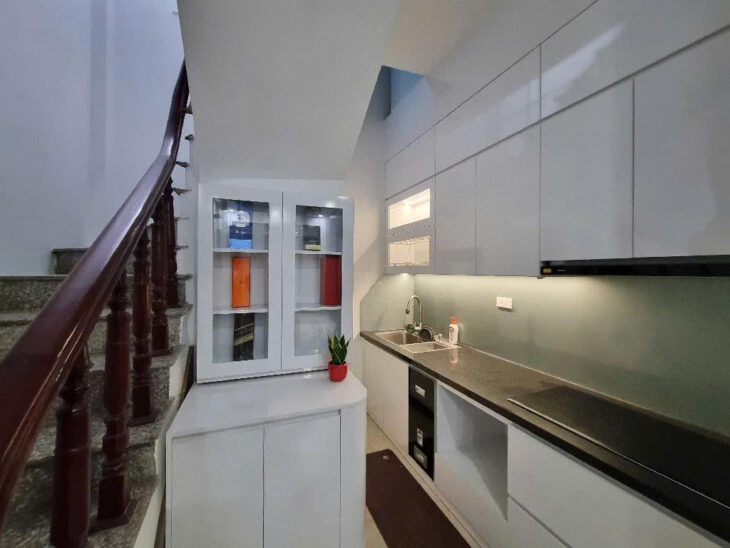 Bán Nhà 5 Tầng Ngọc Thụy – Nội Thất Đầy Đủ – OTO – 5TY2