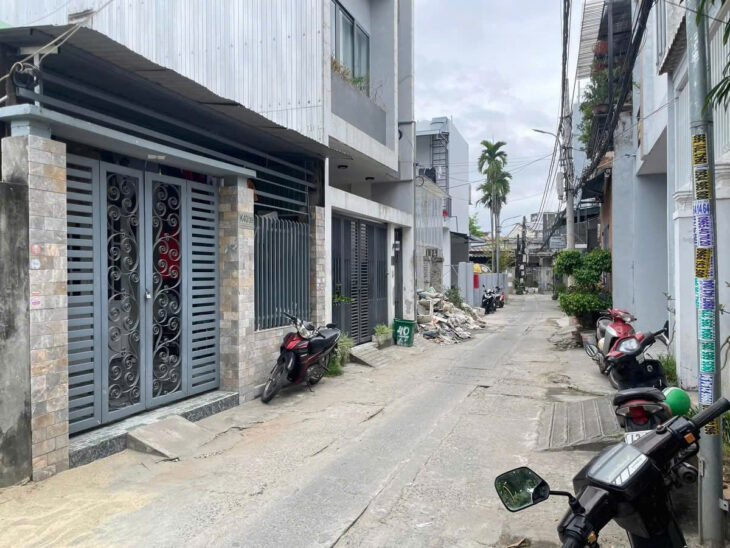 NHÀ LỮNG ĐÚC ĐẸP, DT 112M2, Ô TÔ VÀO TẬN NHÀ – NGUYỄN HUY TƯỞNG, LIÊN CHIỂU – CHỈ 3.09 TỶ