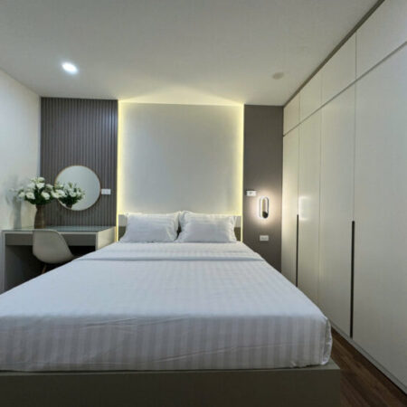 Bán giá hợp lý căn 3 ngủ 2 WC tòa Ruby 4B Goldmark City, toàn bộ nội thất new 100% nhậu EU cao cấp