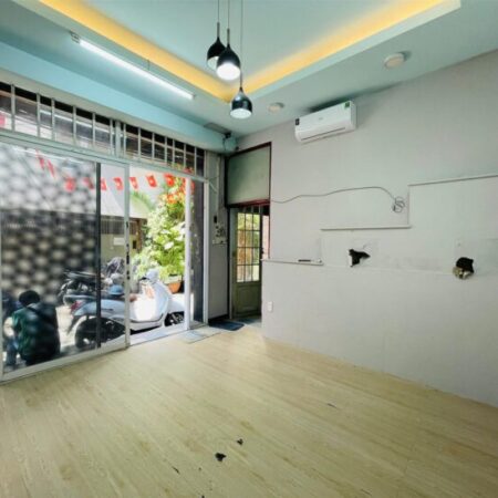 BÁN NHÀ 2 TẦNG 3 PHÒNG NGỦ, 3 WC – HXH NGUYỄN ĐÌNH CHÍNH, P.15, PHÚ NHUẬN – 5.6 TỶ