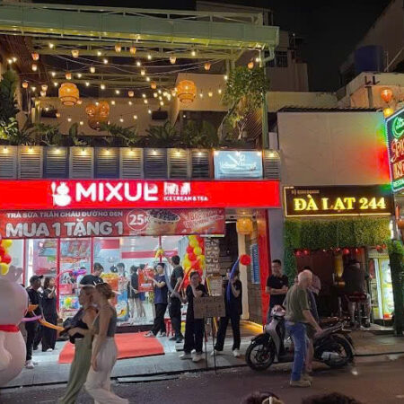 Cho thuê mặt bằng mặt tiền Bùi Viện P.Phạm Ngũ Lão Q.1 – Diện tích: 7 x 30 _giá 100 Triệu Cho thuê mặt bằng mặt tiền Bùi Viện P.Phạm Ngũ Lão Q.1 – Diện tích: 7 x 30 _giá 100 Triệu