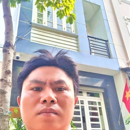 NHÀ ngay UBP. PHÚ HỮU, Tp TĐ, 4 TẦNG mái bằng, HẺM 9M – SHR – Gía CHỈ 6,6ty. LH 0909185988