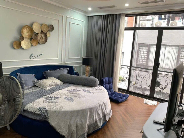 Mặt phố Nguyễn Thái Học 49m2 mặt tiền 5,7 giá 17 tỷ. TIN CHÍNH CHỦ BÁN
