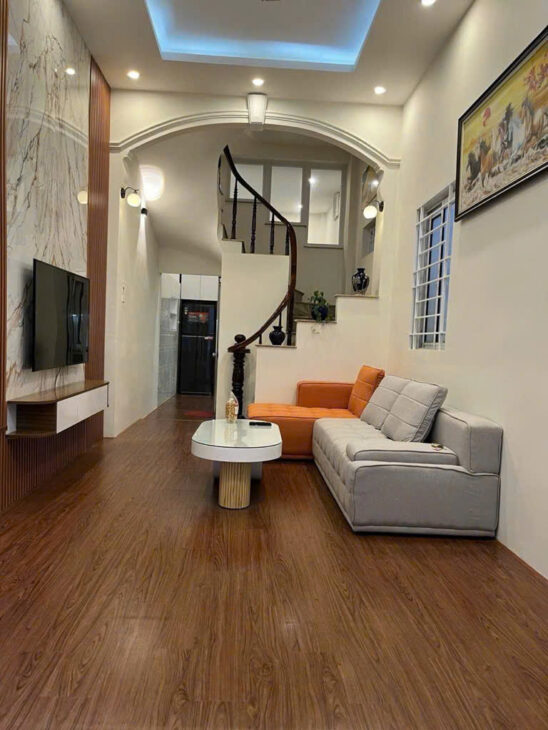 Trung tâm Đội Cấn – Ba Đình / 4 tầng 36/50m2 lô góc- dân xây -8x tỷ