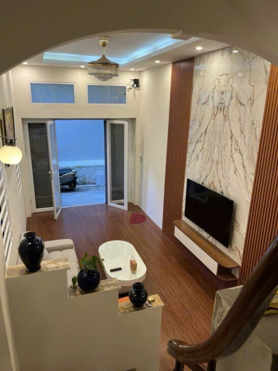 Trung tâm Đội Cấn – Ba Đình / 4 tầng 36/50m2 lô góc- dân xây -8x tỷ