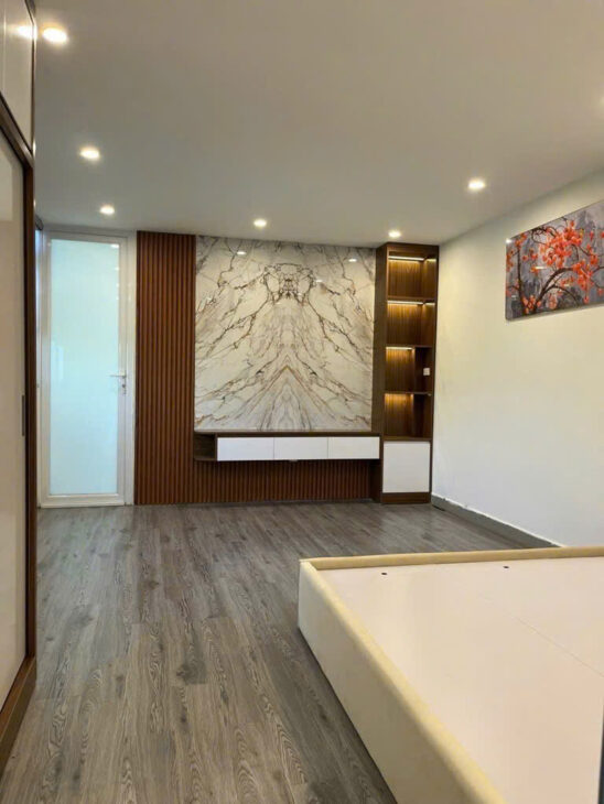 Trung tâm Đội Cấn – Ba Đình / 4 tầng 36/50m2 lô góc- dân xây -8x tỷ