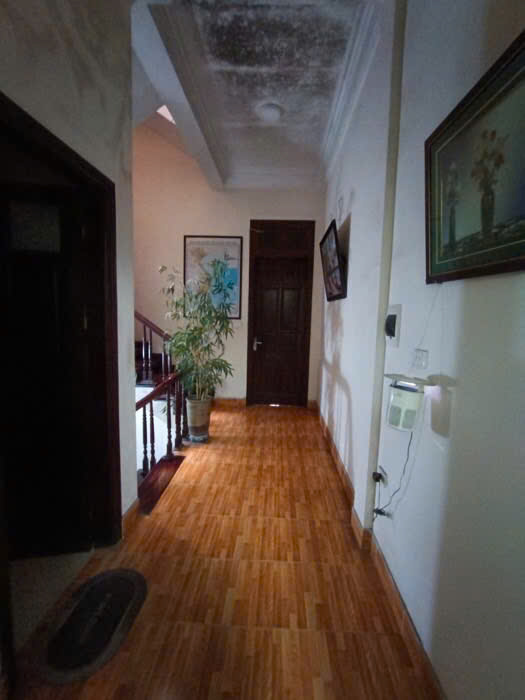 bán nhà Thanh Xuân 64m Hoàng Văn Thái, phân lô, ô tô vào nhà, ô chờ thang máy