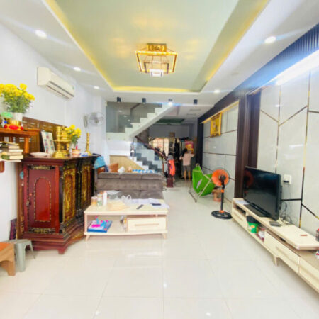 N261- gấp bán xuất cảnh – HUỲNH VĂN BÁNH – 60m2 – 4 TẦNG btct , 5PN , – 8 tỷ 250