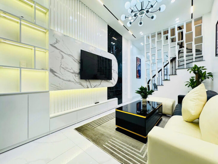 BÁN NHÀ MINH KHAI – 35M2, 4 NGỦ, FULL NỘI THẤT, 80M OTO – 5.9 TỶ