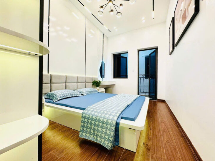 90M2 15 TỶ MT 6m SỔ HOA HẬU TẠI NGUYỄN CHÍ THANH-Đống Đa. Nhanh tay!