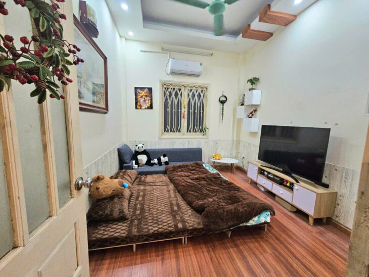 bán nhà Đống Đa 46m thái Thịnh, lô góc, ô tô đỗ cửa