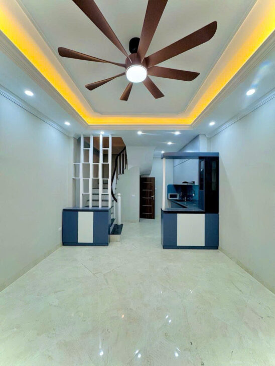 BÁN NHÀ HOÀNG MAI – 5 TẦNG MỚI ĐẸP, NGÕ THÔNG, 3 GÁC ĐỖ CỬA, 30M OTO CHẠY – GIÁ 7.6 TỶ