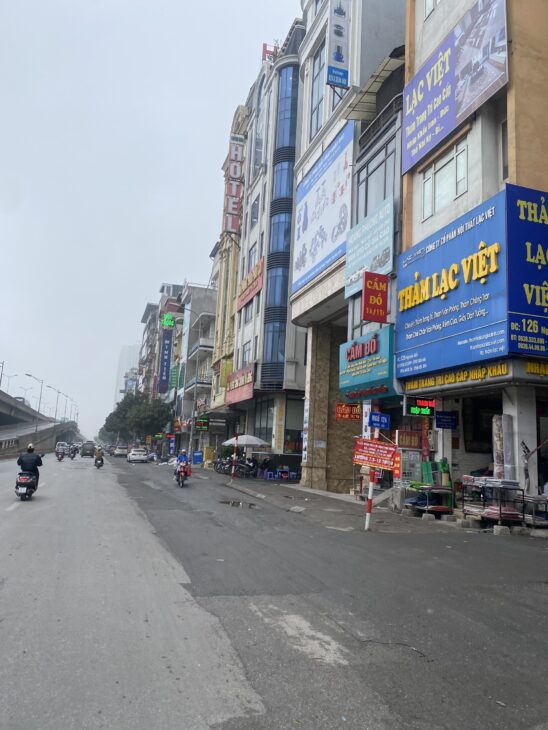 BÁN NHÀ MẶT PHỐ NGUYỄN XIỂN , THANH XUÂN 52M X 8T X MT4M KINH DOANH MỌI NGÀNH NGHỀ , DÒNG TIỀN ỔN