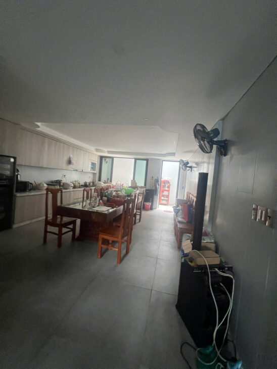 Bán nhà mặt tiền 5 tầng 5x28m giá 21 tỷ Đường Nguyễn Văn Quá