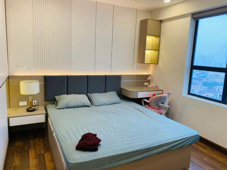 Sky villa 3 ngủ 2 WC 140m2 tòa Diamond Goldmark City nội thất nhập khẩu Châu Âu mới 100% chưa sử