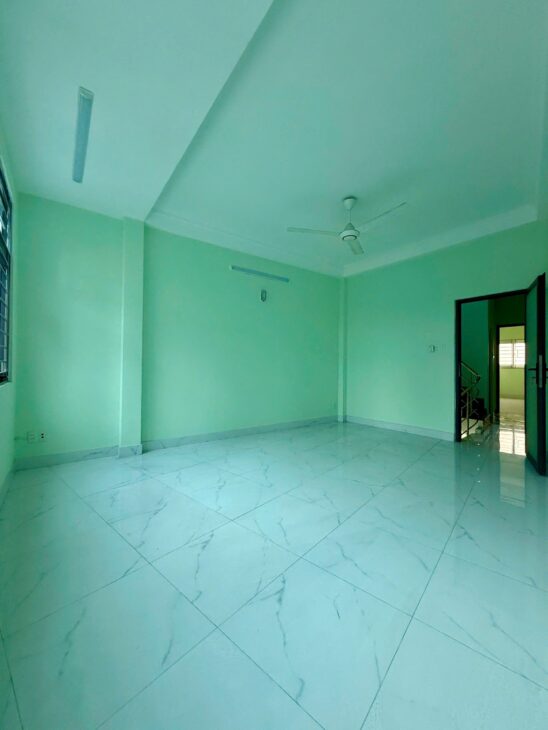 NHÀ BÁN MẶT TIỀN KINH DOANH ĐƯỜNG LÊ LAI, GẦN BỆNH VIỆN 175, LH E XE NHÀ NGAY 0965526259 THÚY