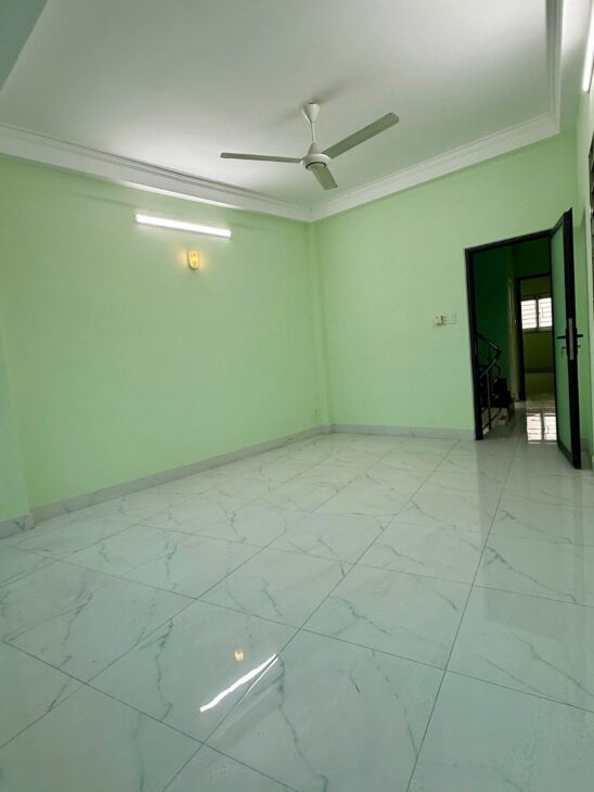 NHÀ BÁN MẶT TIỀN KINH DOANH ĐƯỜNG LÊ LAI, GẦN BỆNH VIỆN 175, LH E XE NHÀ NGAY 0965526259 THÚY
