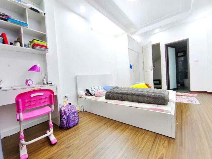 NHÀ ĐẸP HOÀNG MAI – 5 TẦNG MỚI KOONG – NGÕ THÔNG – 5M OTO CHẠY – GIÁ 6 TỶ