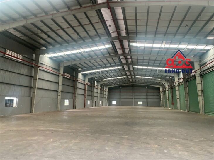 nhà xưởng sản xuất, kết cấu kiên cố, khuôn viên độc lập, có thể mở rộng SX trong tương lai
