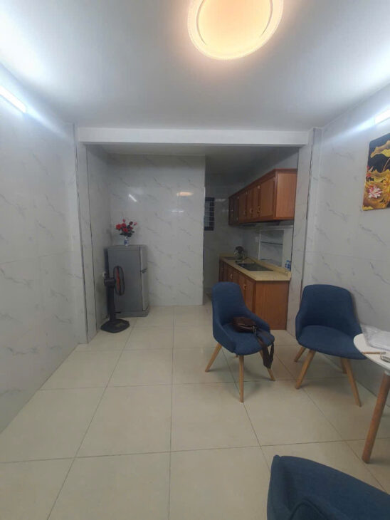 bán nhà Đống Đa 100 ngõ Chợ Đống Đa, 34m chỉ 4,65 tỷ, lô góc, nhà đẹp ở luôn