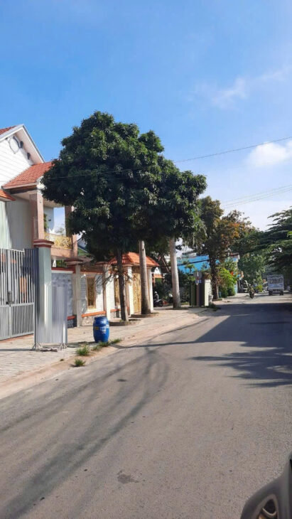 BÁN ĐẤT MẶT TIỀN ĐƯỜNG 277m2 FULL THỔ CƯ. PHƯỜNG TÂN ĐÔNG HIỆP.TP DĨ AN. BÌNH DƯƠNG