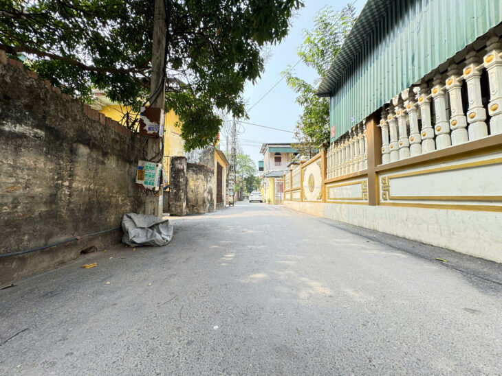 Cần Bán Trục Chính Kênh Cầu, Đồng Than, Yên Mỹ, 82m có nhà ở Giá nhỉnh 3ty