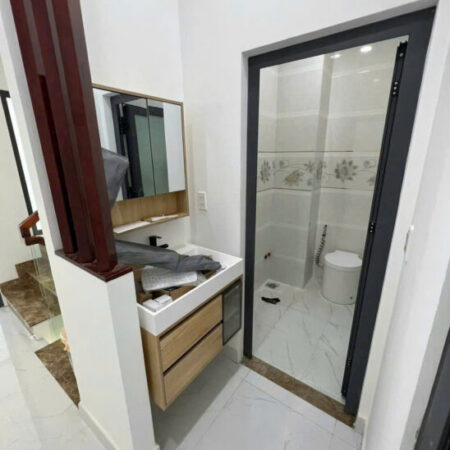 Bán nhà 5 tầng, 11PN, 34m², ngõ B1, P.1, Tân Bình, HCM – Sổ đỏ