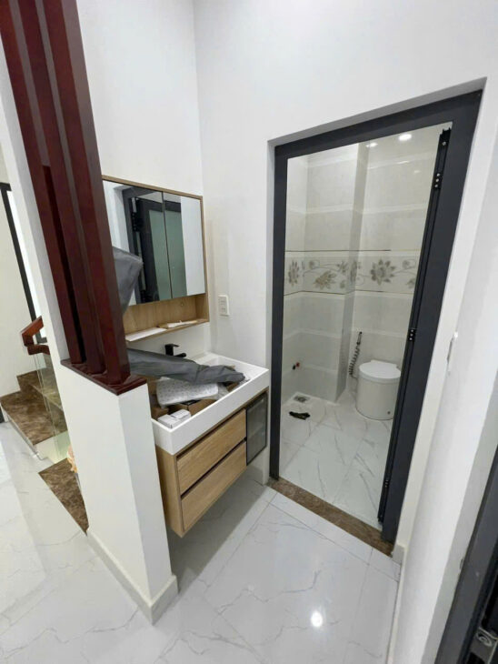Bán nhà 5 tầng, 11PN, 34m², ngõ B1, P.1, Tân Bình, HCM – Sổ đỏ