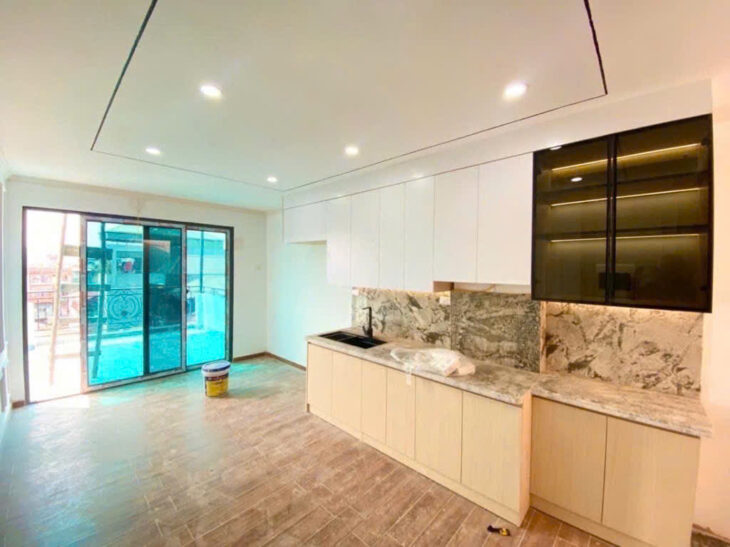 NGỌC KHÁNH – 8 TỶ- NHÀ MỚI 6 TẦNG – THANG MÁY – HOA HẬU KHU VỰC