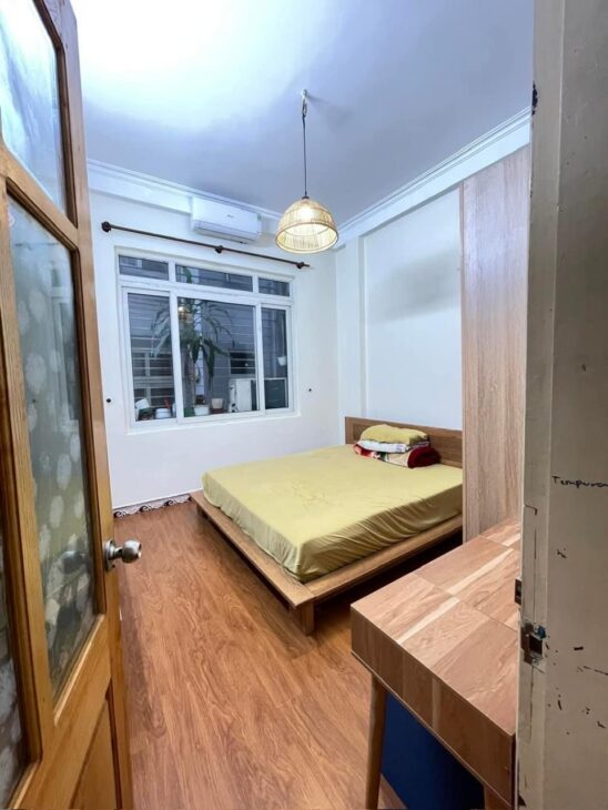 BÁN NHÀ -MẶT NGÕ-PHỐ HÀO NAM- 5 TẦNG – 4 NGỦ-NHÀ ĐẸP-Ở LUÔN-PHÁP LÝ CHUẨN