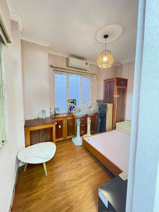 BÁN NHÀ -MẶT NGÕ-PHỐ HÀO NAM- 5 TẦNG – 4 NGỦ-NHÀ ĐẸP-Ở LUÔN-PHÁP LÝ CHUẨN