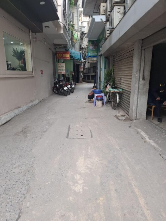 BÁN NHÀ DÂN XÂY -PHỐ HÀO NAM, GẦN Ô TÔ, 3TẦNG x 52M2, GIÁ CHỈ 12 TỶ 500 TRIỆU