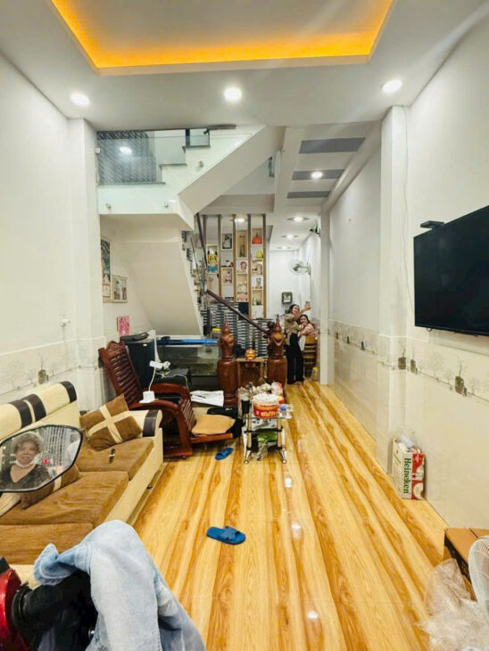 BÁN NHÀ ĐẸP, NGAY METRO HIỆP PHÚ, Q12