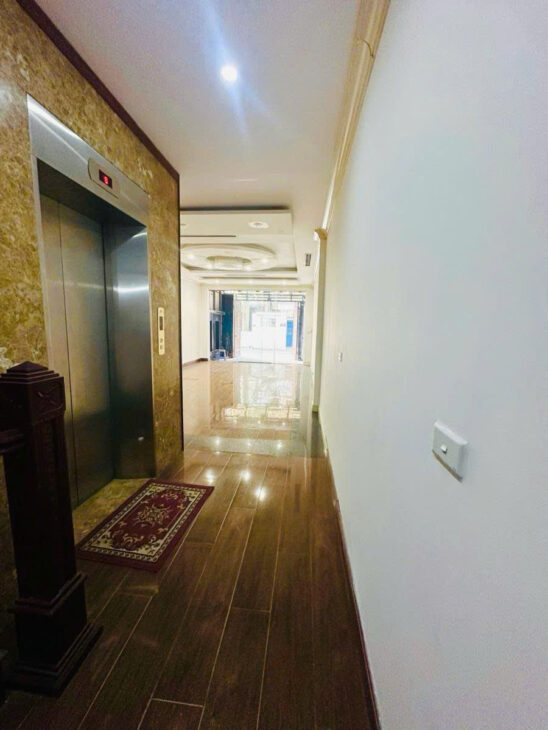 BÁN NHÀ MẶT NGÕ LINH LANG 100M 7 TẦNG THANG MÁY MT 4.5M GIÁ 48.5 TỶ 0878168006