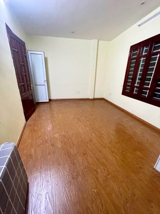 BÁN NHÀ -PHỐ HÀO NAM-6 TẦNG – LÔ GÓC-3 THOÁNG -PHÁP LÝ CHUẨN