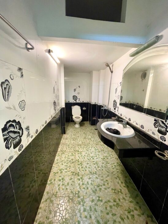 BÁN NHÀ -PHỐ HÀO NAM-6 TẦNG – LÔ GÓC-3 THOÁNG -PHÁP LÝ CHUẨN