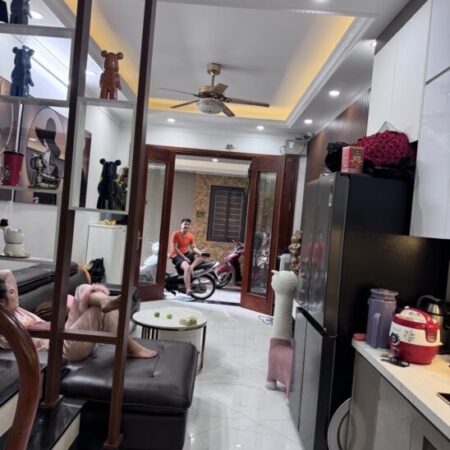 BÁN NHÀ -MẶT NGÕ-PHỐ HÀO NAM- BA GÁC ĐỖ CỬA – NỞ HẬU-Ở LUÔN-PHÁP LÝ CHUẨN