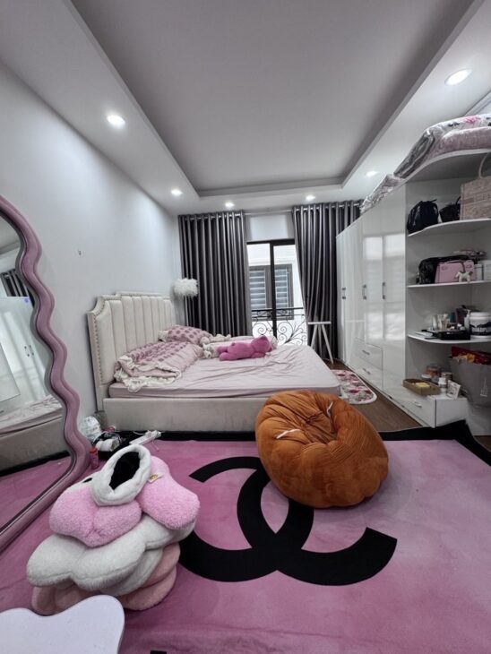 BÁN NHÀ -MẶT NGÕ-PHỐ HÀO NAM- BA GÁC ĐỖ CỬA – NỞ HẬU-Ở LUÔN-PHÁP LÝ CHUẨN