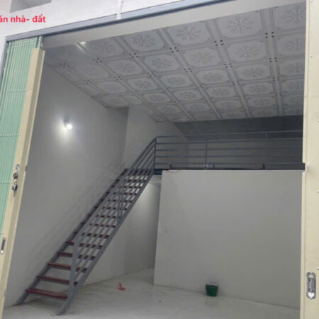 Bán đất tặng nhà cấp 4, tổ 6, Chi Đông, Mê Linh, HN. Gần KCN Quang Minh, công nhân đông đúc.