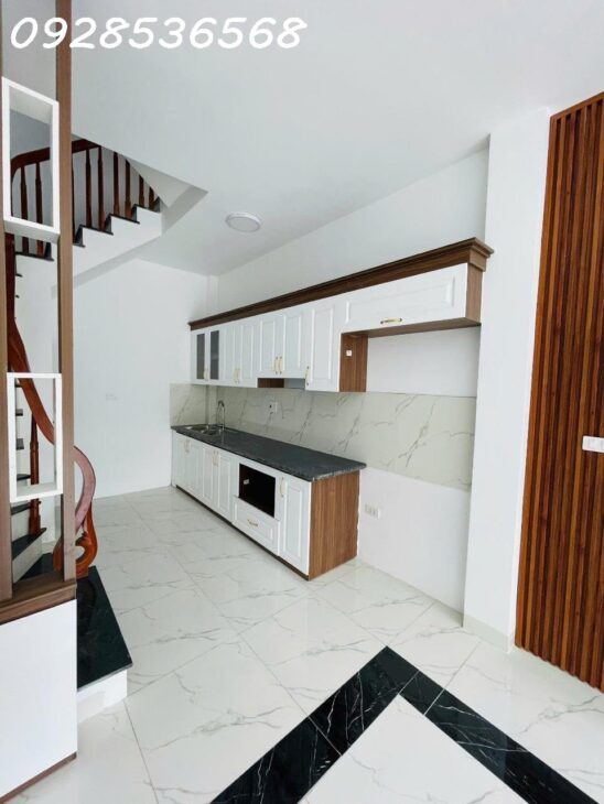 BÁN NHÀ 5 TẦNG HIẾM SIÊU ĐẸP PHÚC LỢI- LONG BIÊN