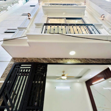 ĐỊNH CÔNG ĐỊNH CÔNG HM 32M 5 TẦNG MT5M GẦN TRƯỜNG CHỢ NHÀ MỚI XÂY CHỈ NHỈNH 5 TỶ SỔ RIÊNG