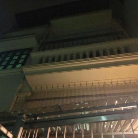 Bán nhà Phú Thượng 60m2 3 tầng 8,6 tỷ Sổ đẹp mt 6m 10m cách oto dừng đỗ