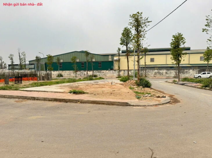 Bán đất đấu giá tổ 4, Quang Minh, Mê Linh, HN. Lô góc, 3 mặt thoáng cực đẹp. Cực hiếm.