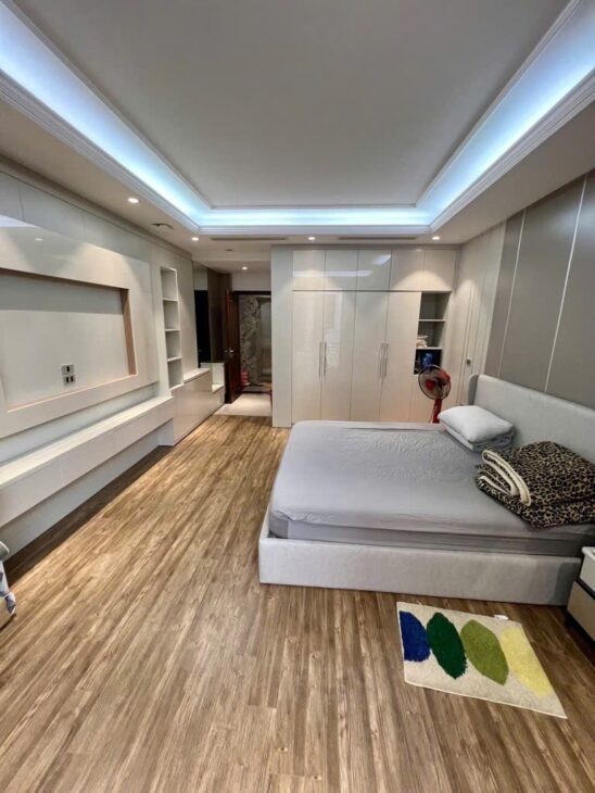 PHÂN LÔ THÁI HÀ, Ô TÔ TRÁNH VỈA HÈ KINH DOANH, 50M, 17.3 TỶ.