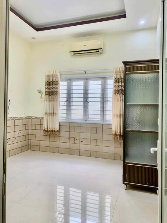 ► Nhà Trưng Nữ Vương, kiệt 2.5-3m khá thẳng, 37m2, 2 tầng 2 mê đúc cứng, xây ở tâm huyết, 2.55 tỷ