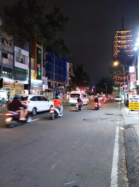 (CÓ THẬT) bán nhà tại quận 10 LÊ HỒNG PHONG cách mặt phố 10m, hẻm 7m ô tô tránh, kinh doanh 10,5 tỷ