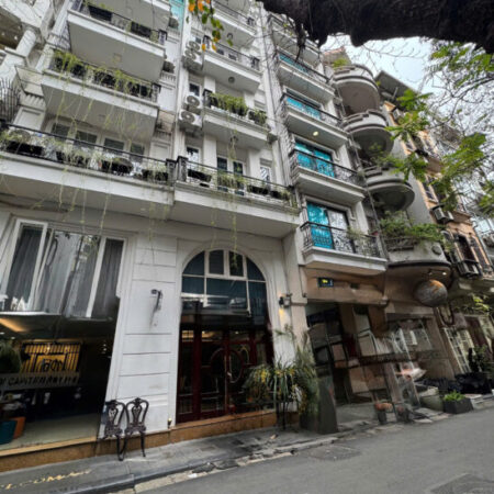 Khách sạn mặt phố Ấu Triệu 74m 8 tầng 17phòng 918tr/m