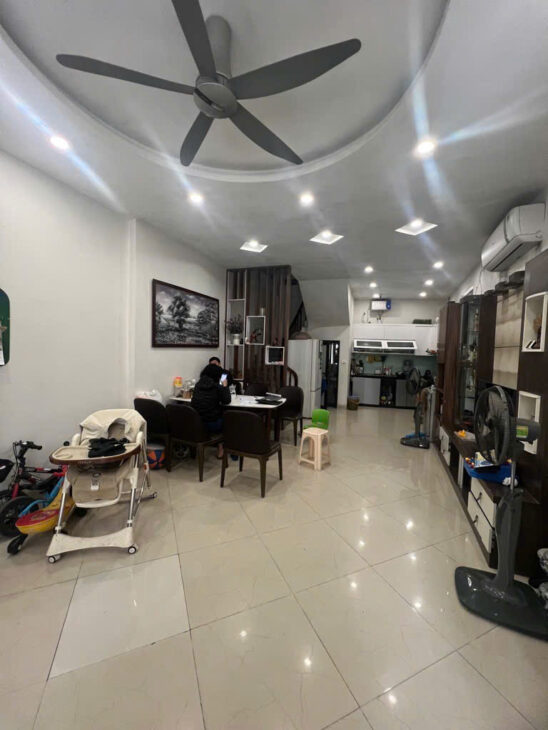 CỰC HIẾM PHỐ VŨ TÔNG PHAN, Ô TÔ QUA NHÀ, KINH DOANH 43M, 10.5 TỶ.