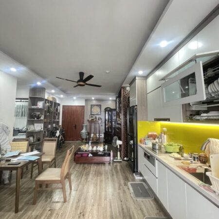 Bán Căn hộ: Chung cư Hoàng Dương, cạnh BX Nước Ngầm, 83m2, 3 ngủ. Hơn 2 tỷ